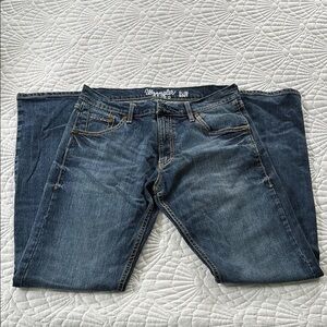 Wrangler Slim Boot Jeans